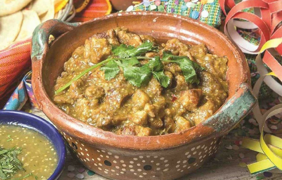 guiso de chicharron en salsa verde